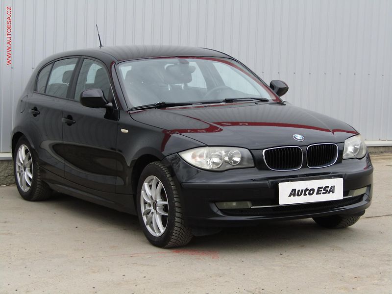 BMW Řada 1 (2010) 2.0D 116D, autoAC - fotka 1 z 14
