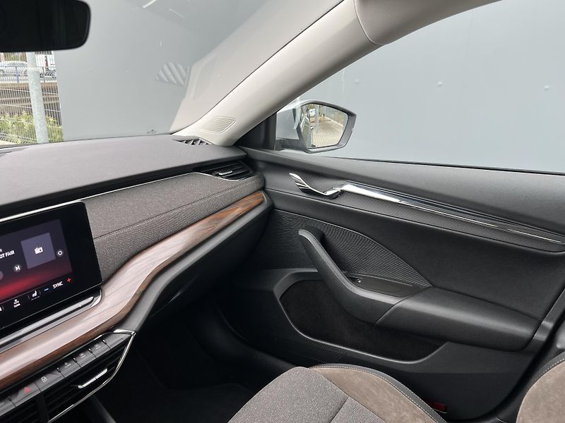 Škoda Octavia (2021) 2.0TDi 110KW SCOUT DSG - fotka 30 z 46