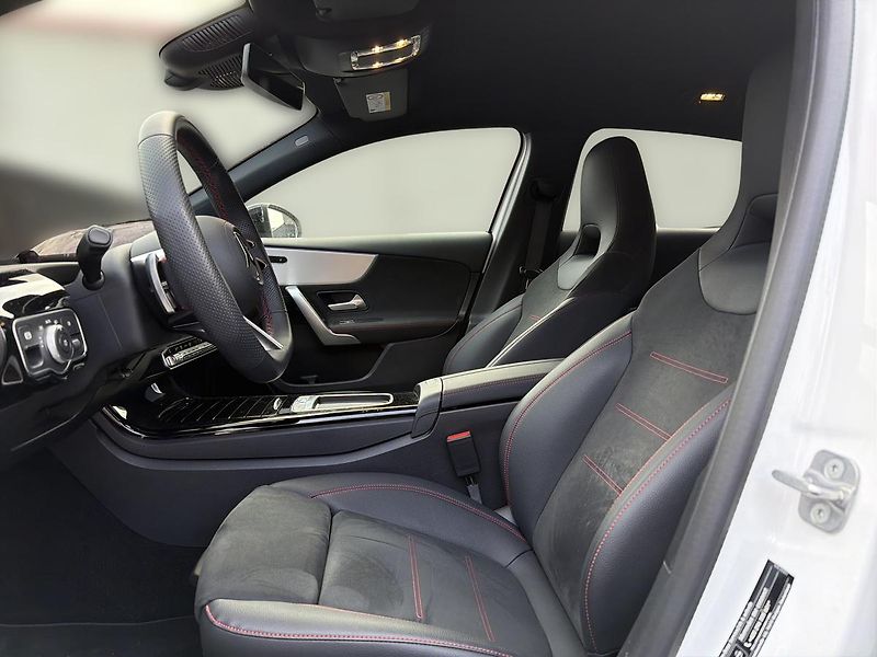 Mercedes-Benz Třídy A 200 - fotka 13 z 18