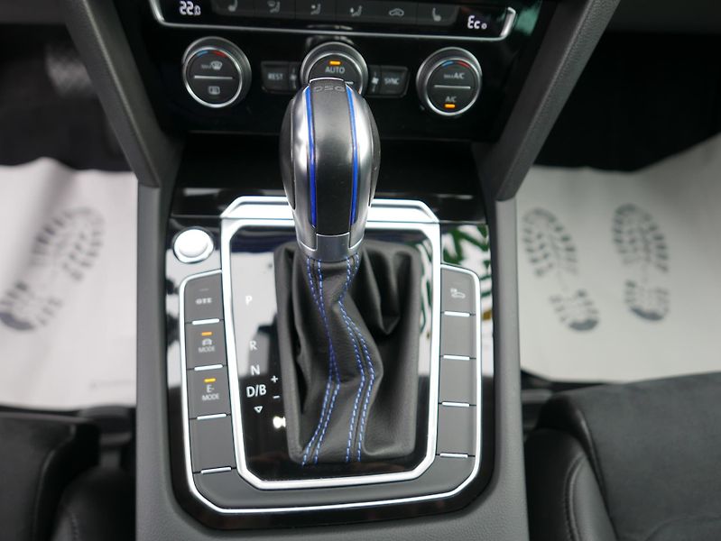 Volkswagen Passat 1,4 TSI GTE REZERVACE - fotka 37 z 44