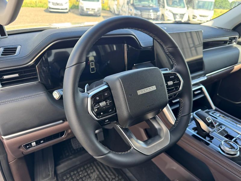 Foton Tunland V7 (2026) Luxury 4x4 48V MHEV - fotka 26 z 39