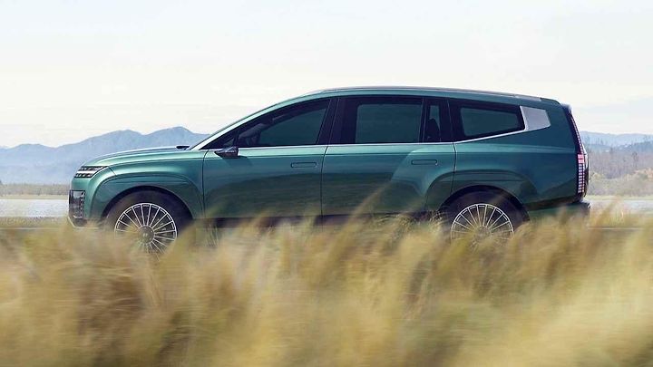 Hyundai Ioniq 9 je obří elektrické SUV.