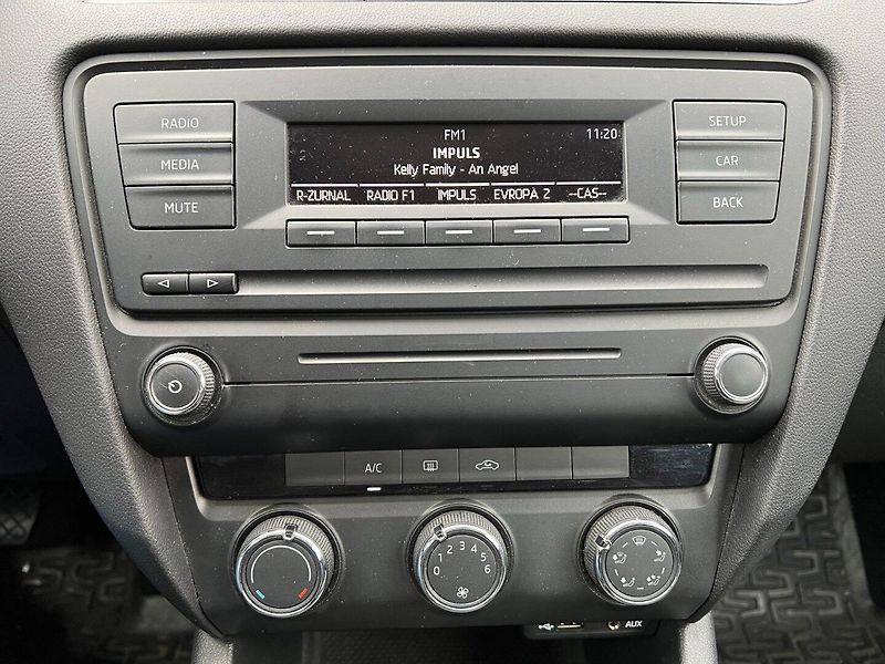 Škoda Octavia (2014) 1.6TDi 77kW! 2x kola! 1.maj+ČR - fotka 13 z 18