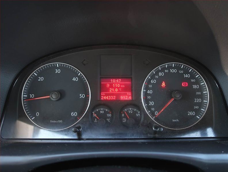 Volkswagen Touran (2008) 1.9 TDI, Tempomat - fotka 11 z 18