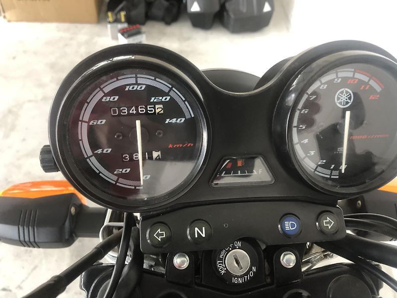 Yamaha YBR 125 - fotka 10 z 15