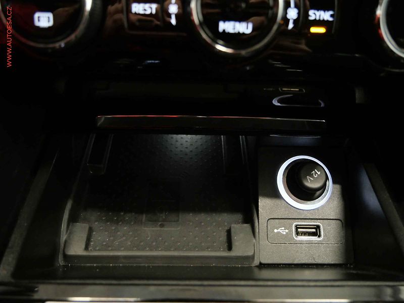 Škoda Superb (2019) 2.0 TDI, DSG, navi, xenon - fotka 18 z 22