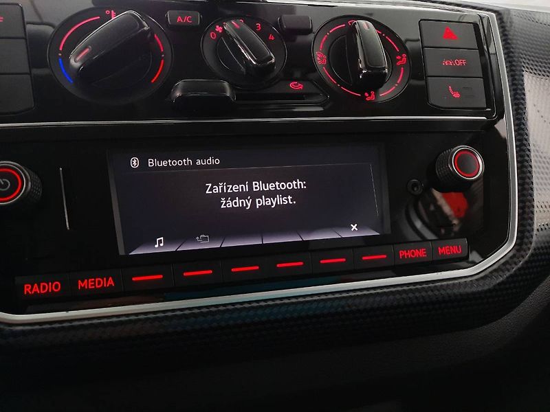 Volkswagen up! (2022) 1.0 MPI (48kW/65k) - fotka 15 z 20