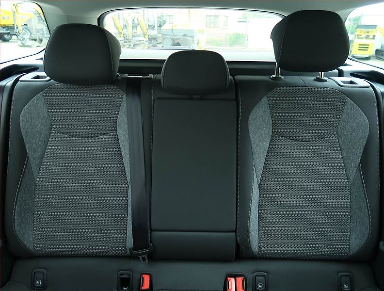 Škoda Superb (2025) 2.0 TDI, SELECTION, DPH - fotka 10 z 27