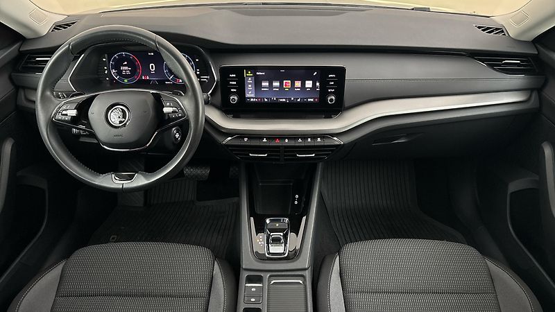 Škoda Octavia 2.0 TDI DSG Ambition - fotka 8 z 24