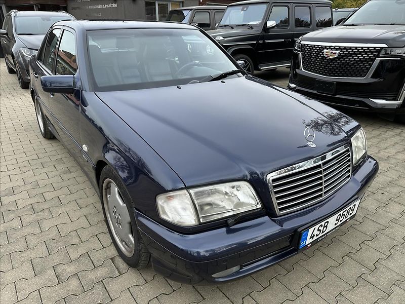 Mercedes-Benz Ostatní 4,3   43 AMG - fotka 3 z 28