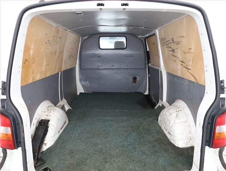 Volkswagen Transporter (2004) 2.5 TDI, L2H1, ČR - fotka 14 z 14
