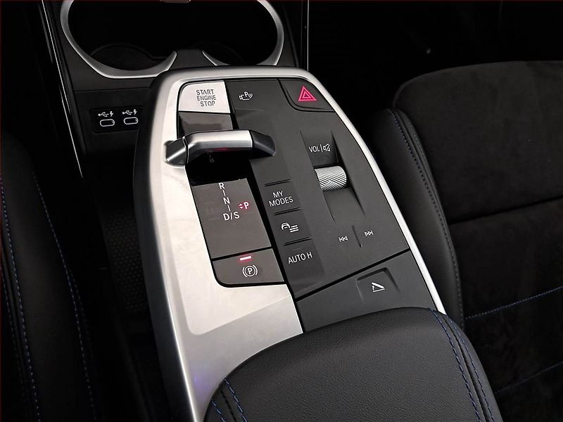 BMW X1 (2024) sDrive18i - fotka 13 z 19
