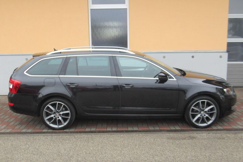 Škoda Octavia 2.0 TDI DSG NAVIGACE XENONY - fotka 3 z 27