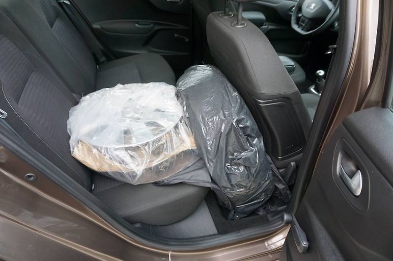 Peugeot 301 (2012) 1,6 1,Majitel  nové v ČR - fotka 24 z 29