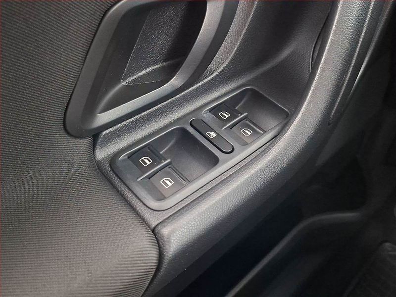 Škoda Fabia (2012) Elegance 1.2 TSI, Tempomat - fotka 15 z 15