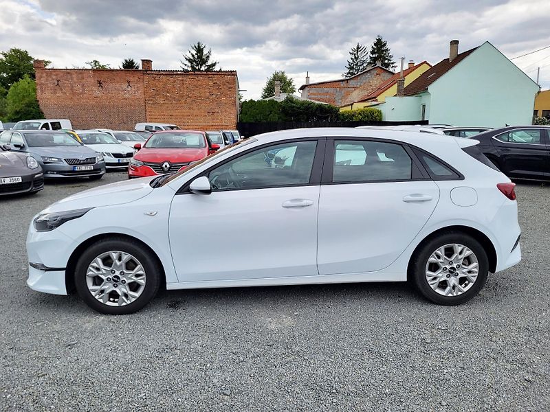 Kia Ceed 1.5 T-GDI 118kW *ČR - fotka 2 z 47