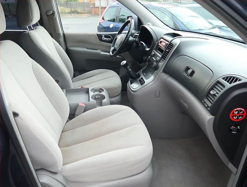 Kia Carnival (2008) 2.9 CRDi, 7 míst, nová STK - fotka 9 z 17