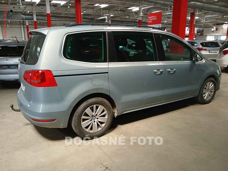 Volkswagen Sharan (2011) 2.0 TDI - fotka 2 z 3