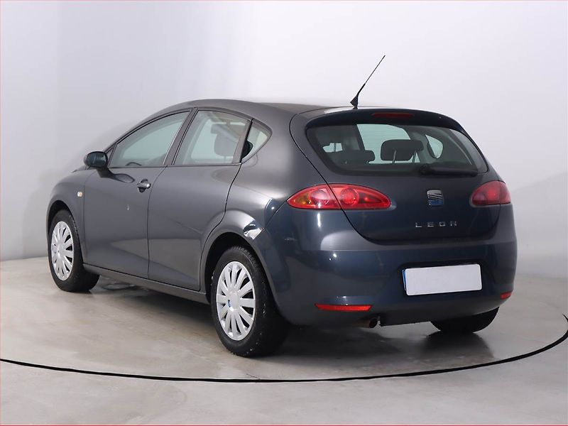 Seat Leon (2009) 1.6, nová STK, plně pojízdný - fotka 4 z 15