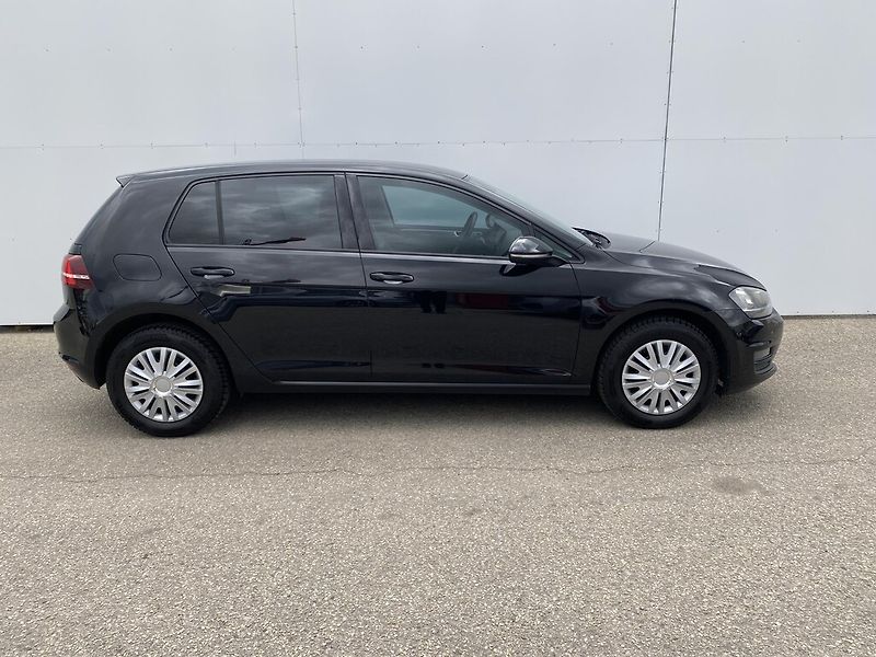 Volkswagen Golf 1,2 TSI 77 kW Comfortline - fotka 3 z 25