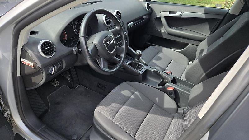 Audi A3 (2008) Sportback 1.4 TFSI - fotka 7 z 19