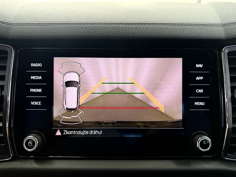 Škoda Kodiaq 2.0 TDI DSG 4X4 STYLE PLUS, AL - fotka 15 z 29