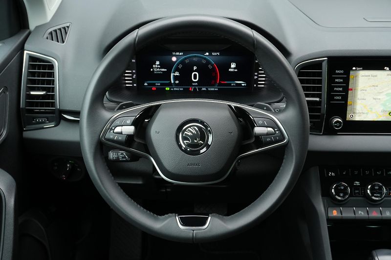 Škoda Karoq 1.5 TSI 110 kW, Kamera,Keyless - fotka 17 z 41