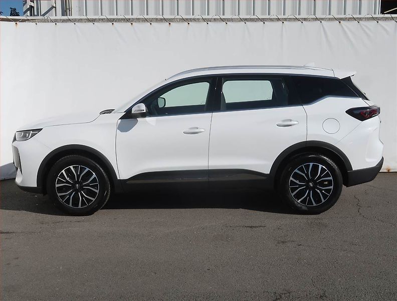 Chery Tiggo 7 (2026) 1.6 TGDI, LUXURY, Ad. tempomat - fotka 3 z 23