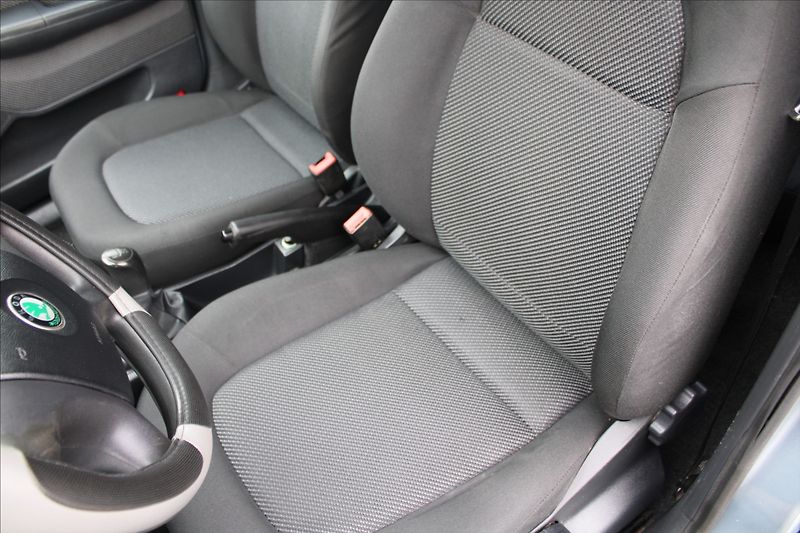 Škoda Fabia 1,2 HTP  NOVÉ V ČR,1.MAJITEL - fotka 16 z 20