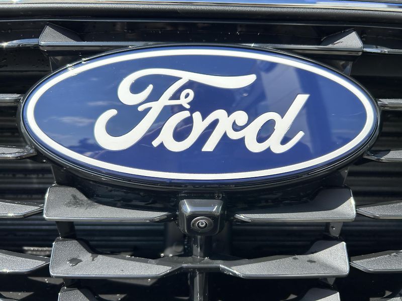 Ford Kuga Top Edition 2.5 PHEV 178kW - fotka 3 z 38