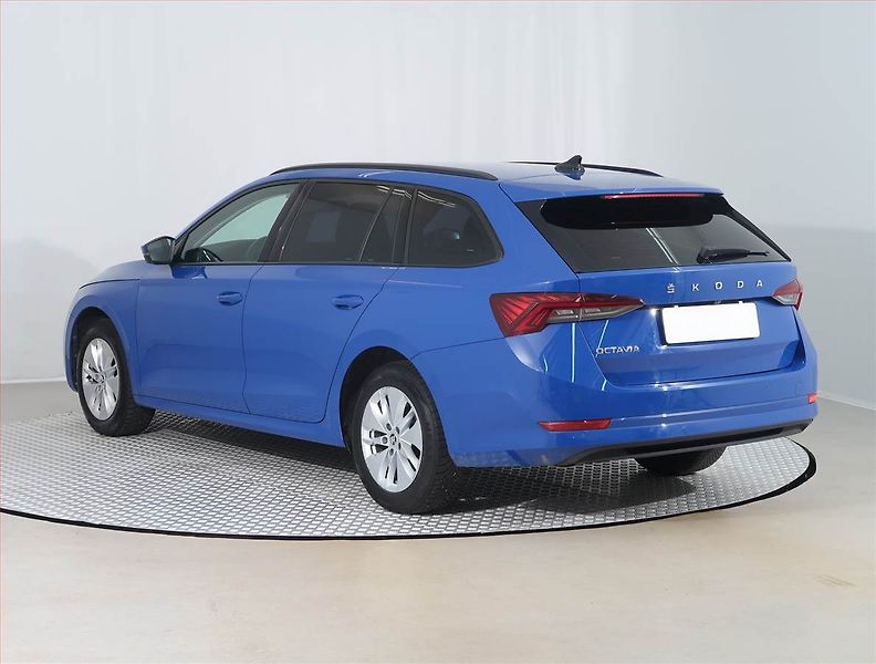 Škoda Octavia (2022) 2.0 TDI, Tempomat - fotka 4 z 15
