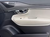 Volvo XC90 (2019) 2.0 B5 4x4 Nafta, Kůže, A/T - náhled 17