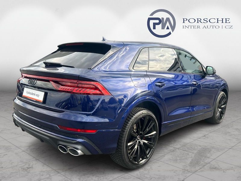 Audi SQ8 4.0 TFSI - fotka 2 z 24