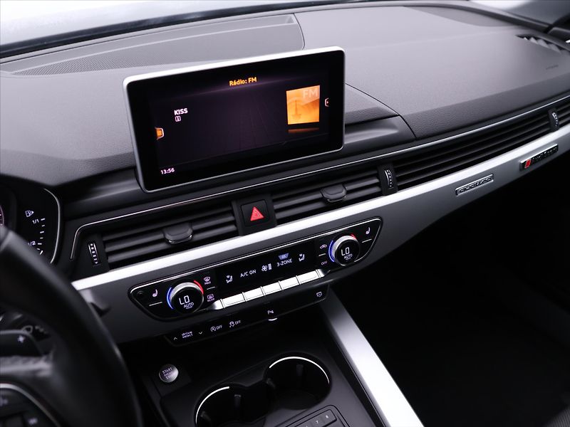 Audi A5 3,0 TDI Quattro CZ S-Tronic - fotka 21 z 36