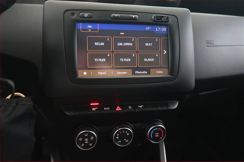 Dacia Duster (2018) 1.6 SCe, Serv.kniha, Navi - fotka 12 z 16