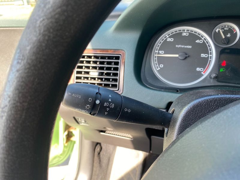 Peugeot 307 (2001) 2.0HDi Koupeno CZ - fotka 20 z 34