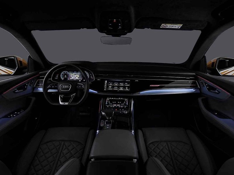 Audi Q8.
