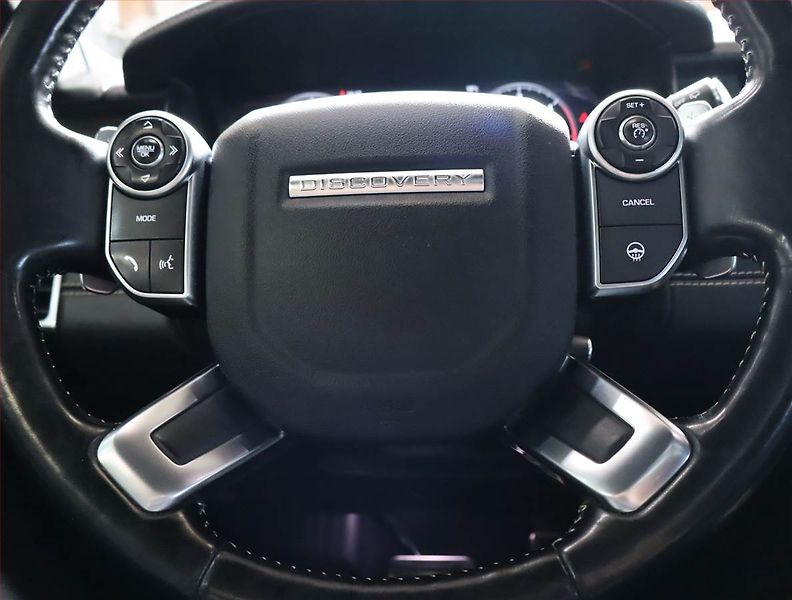 Land Rover Discovery (2018) 3.0 Td6 - fotka 24 z 26