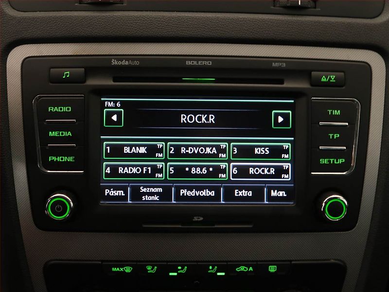 Škoda Octavia (2011) 1.6 TDI 4x4, 4X4, Tempomat - fotka 12 z 14