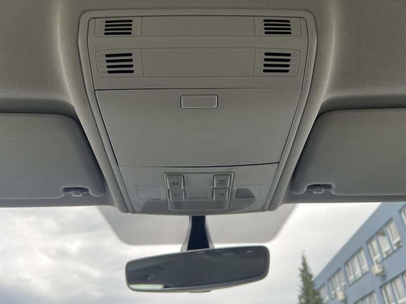 Volkswagen Golf Sportsvan 1.5TSi 96kw KLIMA TAŽNÉ  - fotka 20 z 46