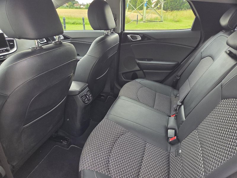 Kia XCeed (2022) Plug-in-Hybrid, 1.6 GDI, DPH - fotka 15 z 28