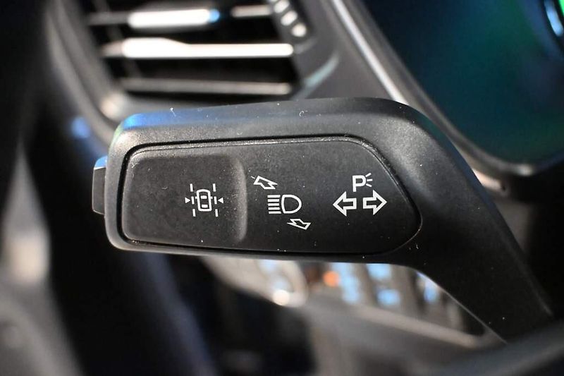 Ford Kuga (2021) 2.5 ACC TITANIUM Tažné Kamera - fotka 23 z 33