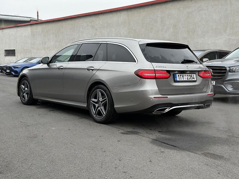Mercedes-Benz Třídy E E 220d 4M Kombi - fotka 3 z 15