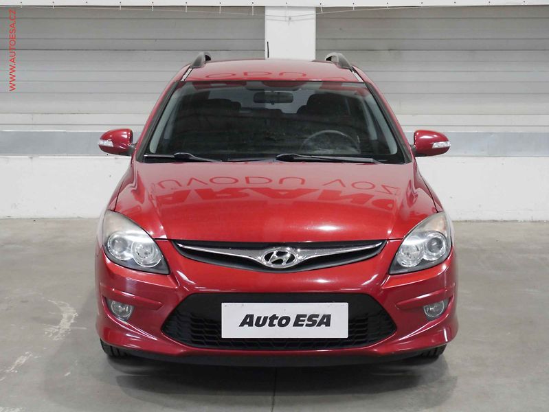 Hyundai i30 (2011) 1.4 i, ČR, AC, tažné - fotka 2 z 20