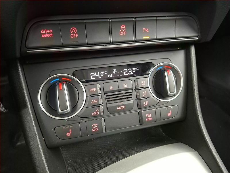 Audi Q3 (2016) 2.0 TDI, ČR,1.maj, Tempomat - fotka 16 z 19