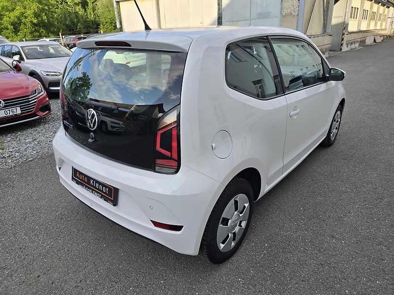 Volkswagen up! CNG KAMERA + DIGIKLIMA ČR - fotka 4 z 28