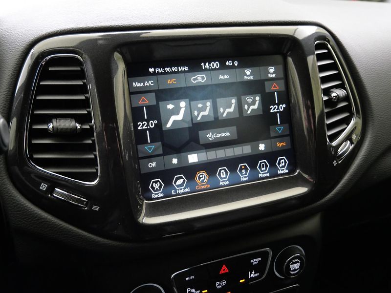 Jeep Compass - fotka 17 z 24