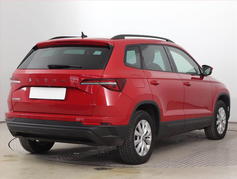 Škoda Karoq (2024) Fresh 1.5 TSI - fotka 5 z 18