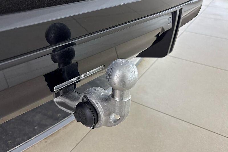 BMW iX3 50 xDrive - fotka 11 z 26