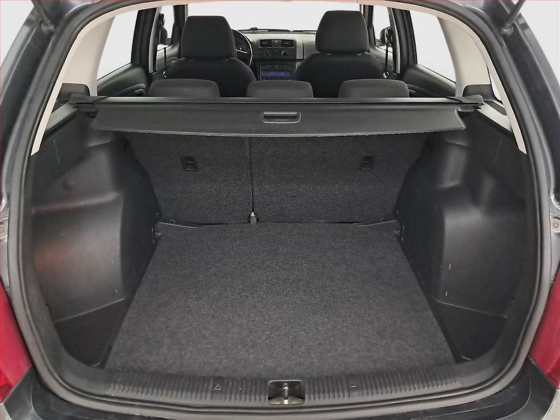Škoda Fabia (2010) 1.2 TSI - fotka 13 z 18